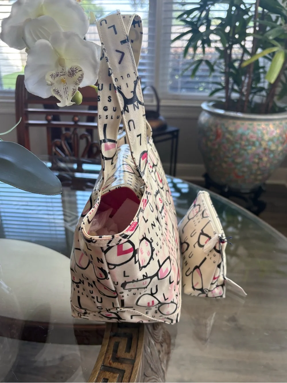 🩷🩷LULU GUINNESS PRINTED LAMINATED BAG & COSMETIC BAG!🩷🩷